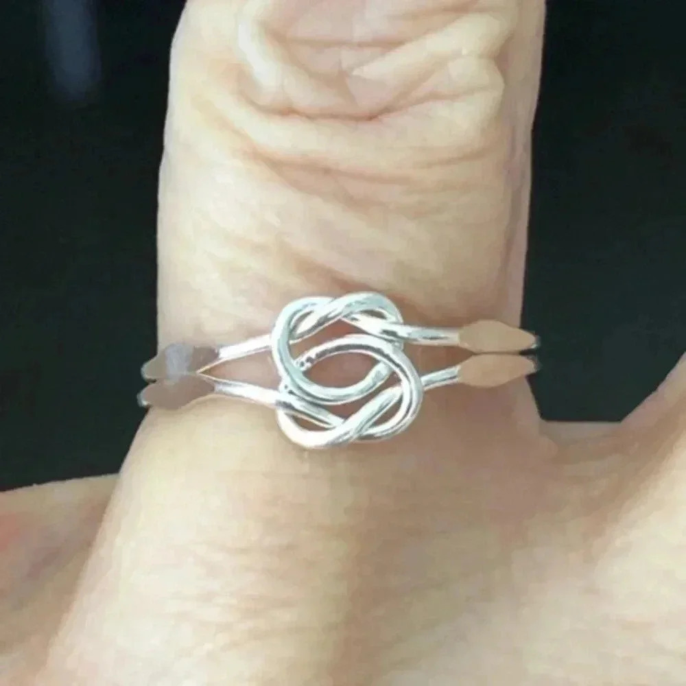 925 Sterling Silver Intertwining Knots Ring NWT - Picture 2 of 7